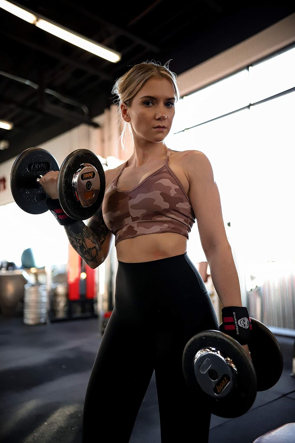 Professional 18" Weightlifting Wrist Wraps (IPF Approved) - Heavy Duty Support with Thumb Loop for Powerlifting, Strength Training, and Bodybuilding